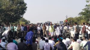 Risod-Washim road was blocked