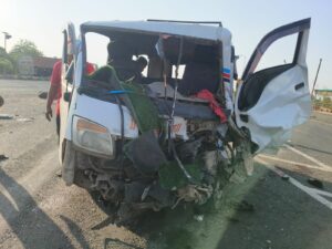 10 female laborers critical in accident