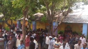 Teacher Mantode suspended for sexually harassing female students