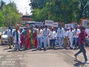 Deprived man sets fire to stove in front of district office