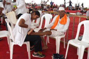 Safeguarding the health of lakhs of Warkaris through the 'Charanseva' initiative.