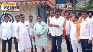Jijau Smrutijyot Rath Yatra sets off from birthplace to Samadhi site.