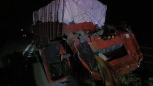 Dozing off at the wheel; driver killed on Samruddhi Expressway