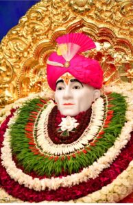 Arrival of the deity's palanquin on Tuesday