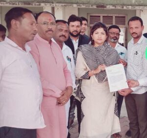 For road repairs and construction of drains, A. Shwetatai Mahale has been given a grant.