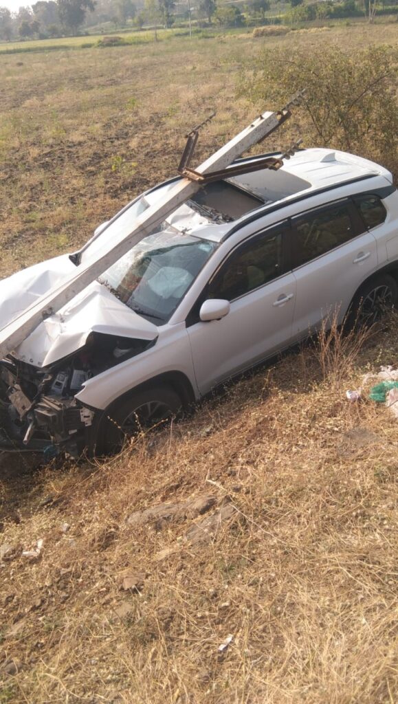 The car bounced and hit a pole