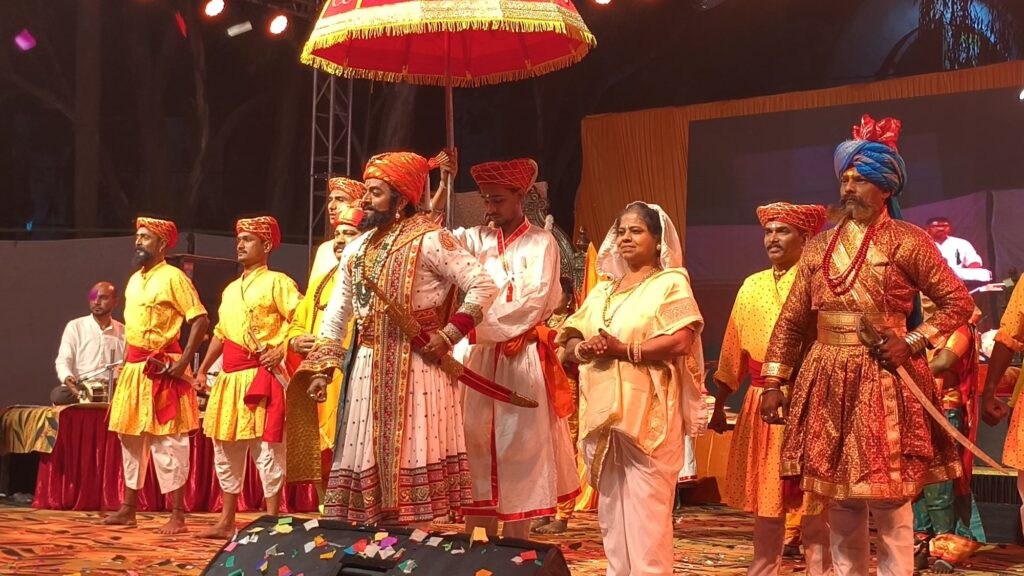 Music festival receives enthusiastic applause from fans