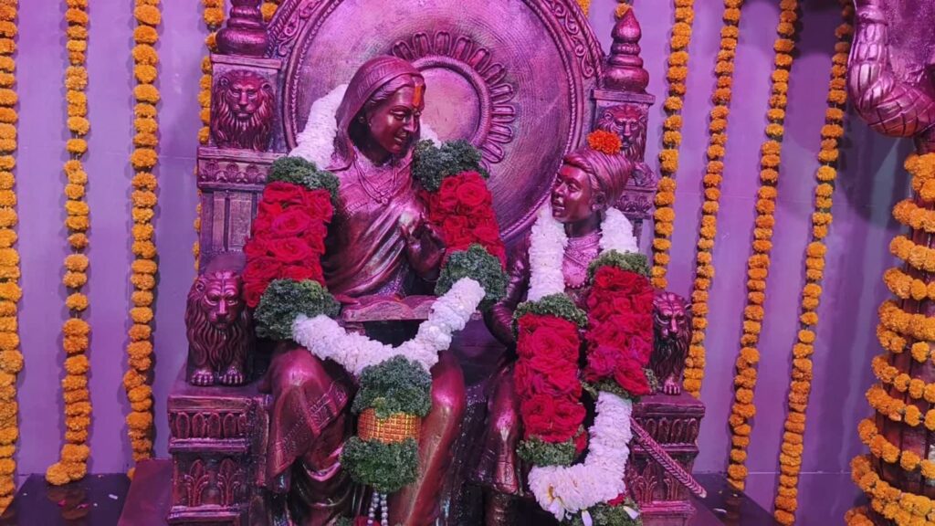 Jijaus sculptures will continue to inspire