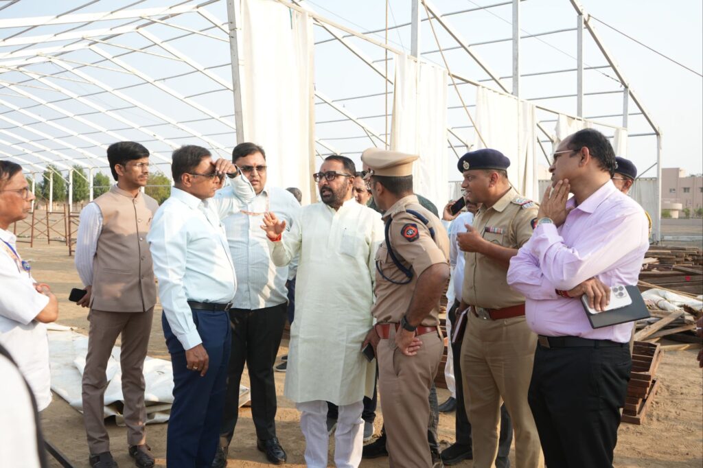 केंद्रीय आयुषमंत्री प्रतापराव जाधव यांनी २२ फेब्रुवारी रोजी शेगाव येथे विविध ठिकाणांना भेटी देऊन महामहीम राष्ट्रपती द्रौपदी मुर्मू यांच्या नियोजित दौऱ्याच्या पूर्वतयारीची पाहणी केली.