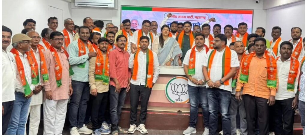 A large number of people joined BJP in Chikhali constituency