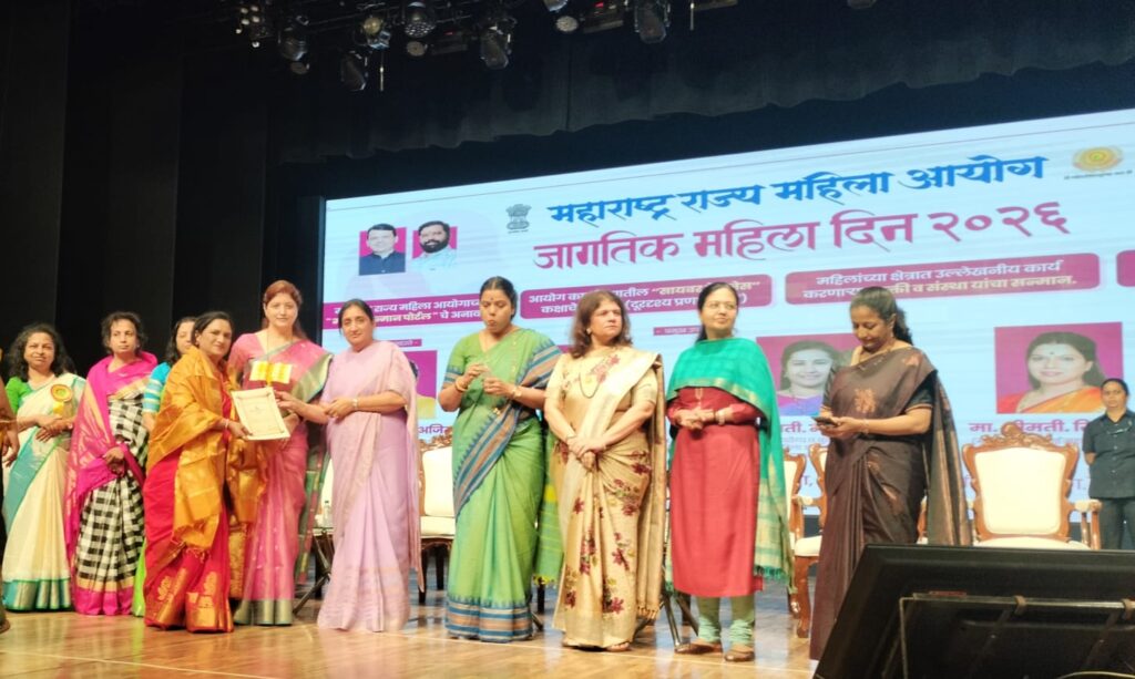 Buldhana's pride raised: Sandhyatai Ingle receives state-level award