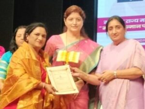 Ingle honoured with state-level award on International Womens Day