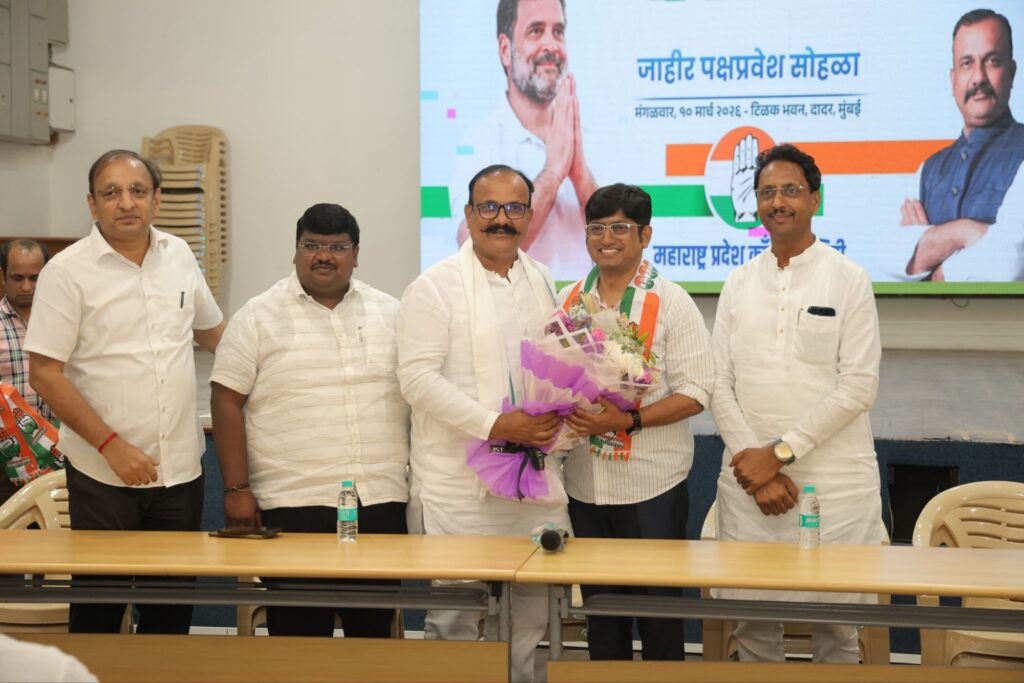 Sandeep Shelke joins Congress
