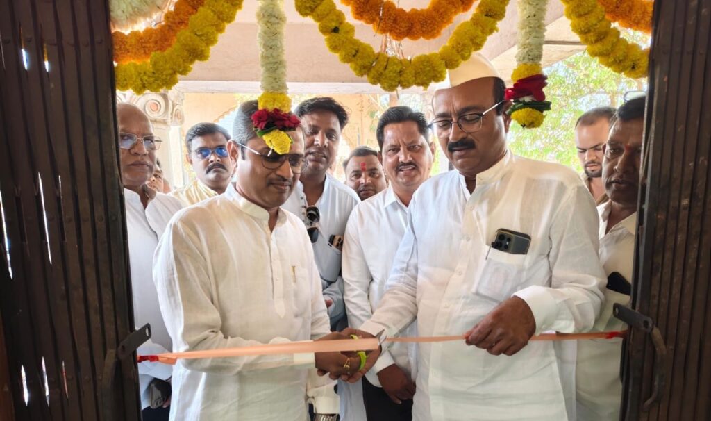 Have a full meal for five rupees
