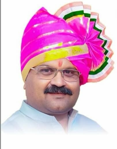 Shailesh Savji's Social Commitment to Widow Farmers