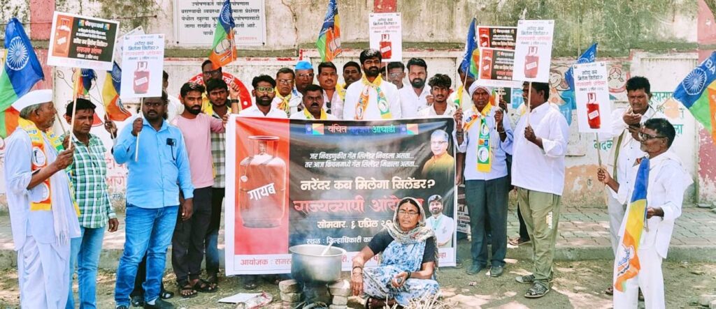 Deprived man sets fire to stove in front of district office