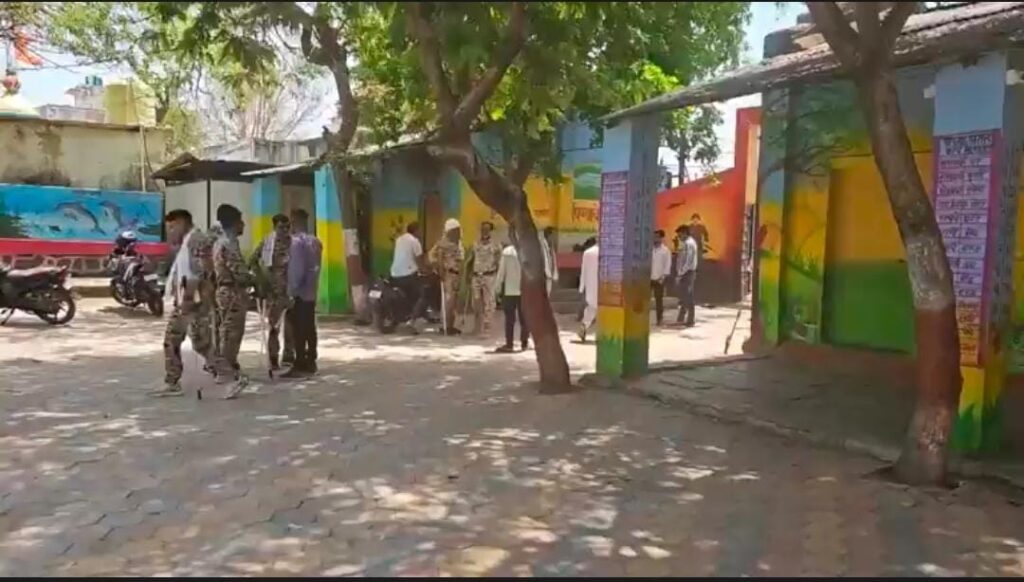 Obscene gestures with masters students