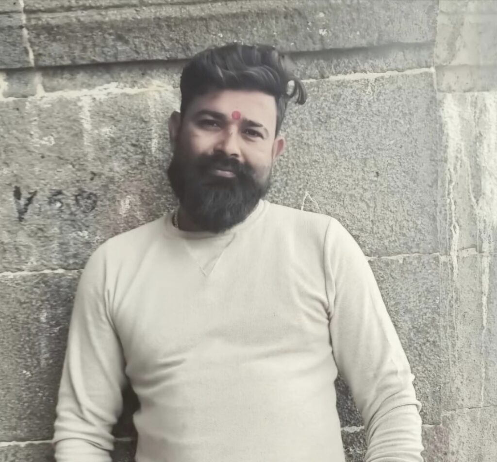 मृतक विनोद एकनाथ चेके (वय ४०)