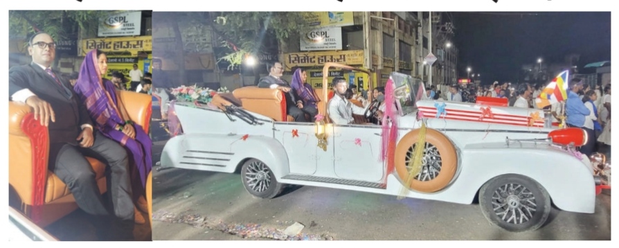 Babasaheb-Mata Ramai scene recreated in a Rolls Royal vehicle