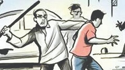 Talathi beaten up in Motala tehsil