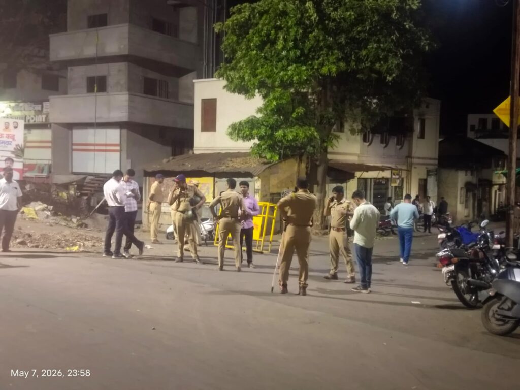 Stone pelting in Khamgaon