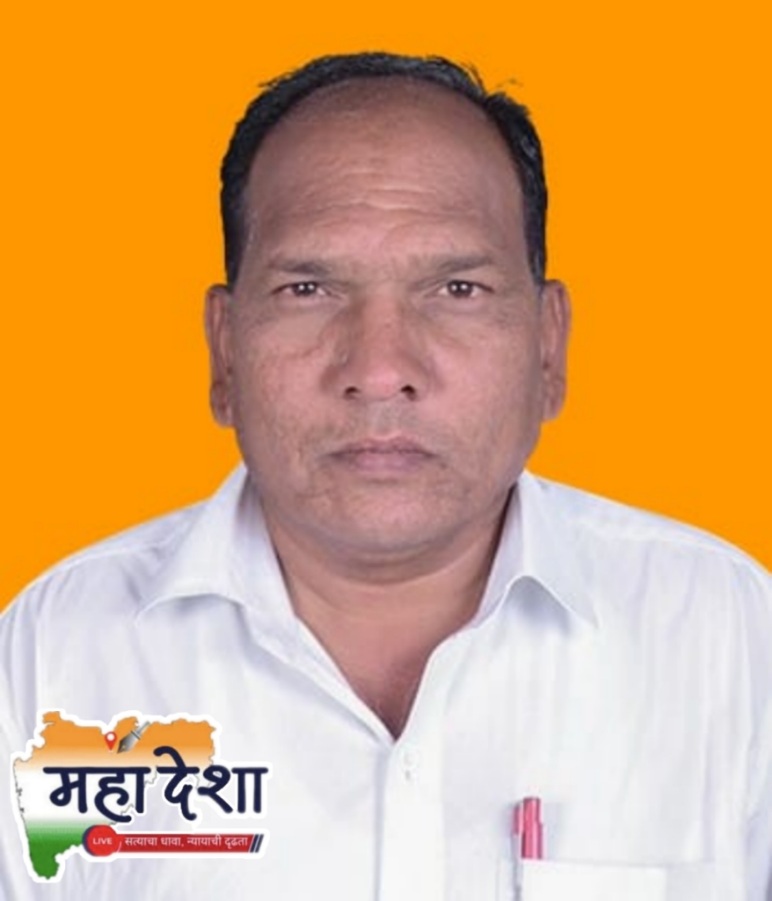 Ambadas Ghevande honored with the State-Level 'Kartavyadaksha' (Diligent Service) Award.